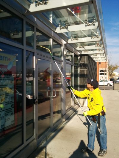 Storefront-Window-Cleaning